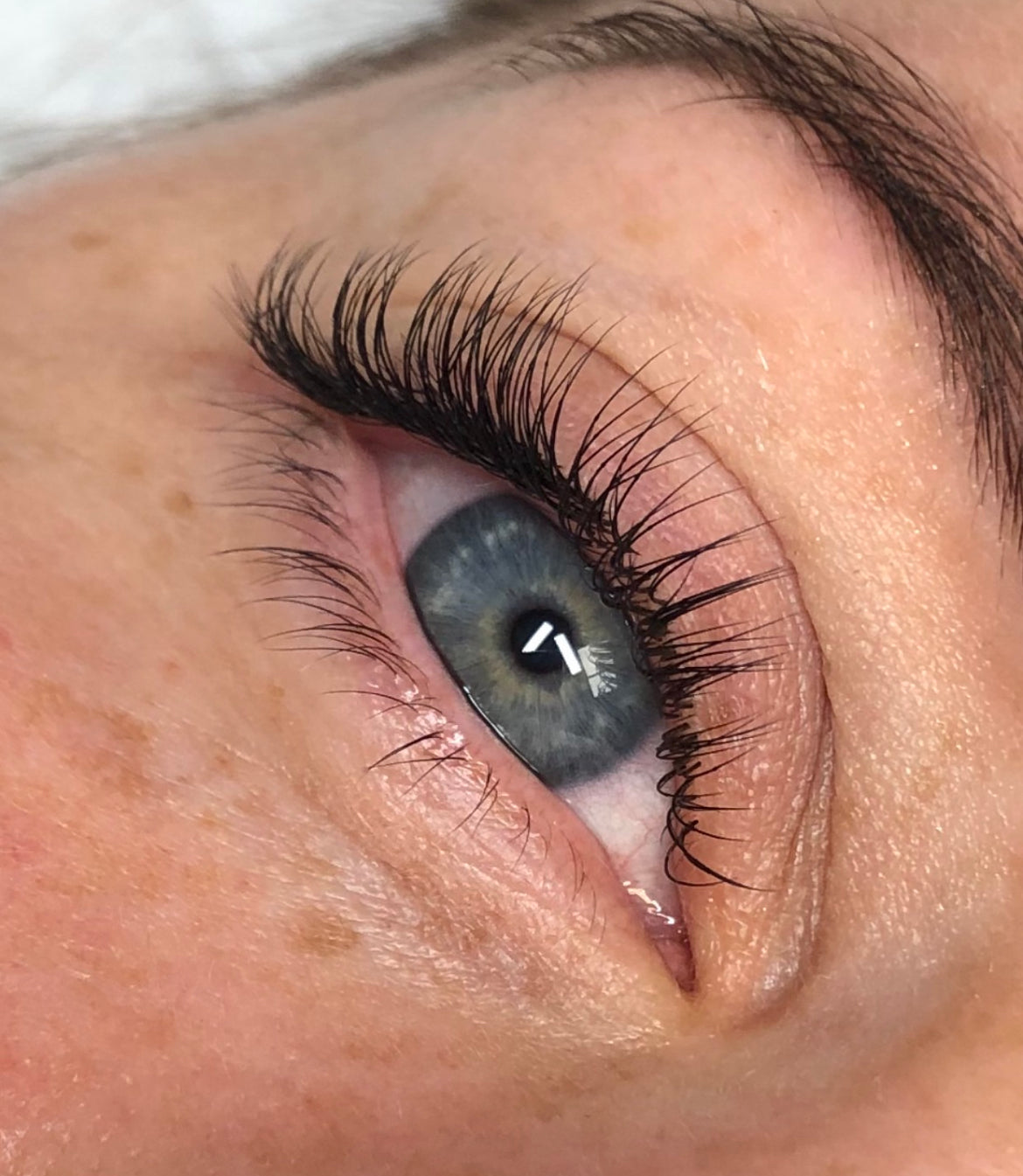 Classic Lash Extensions Course.